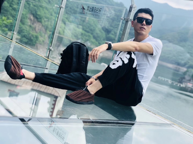 庄周梦蝶的第一张照片--辽宁交友中心